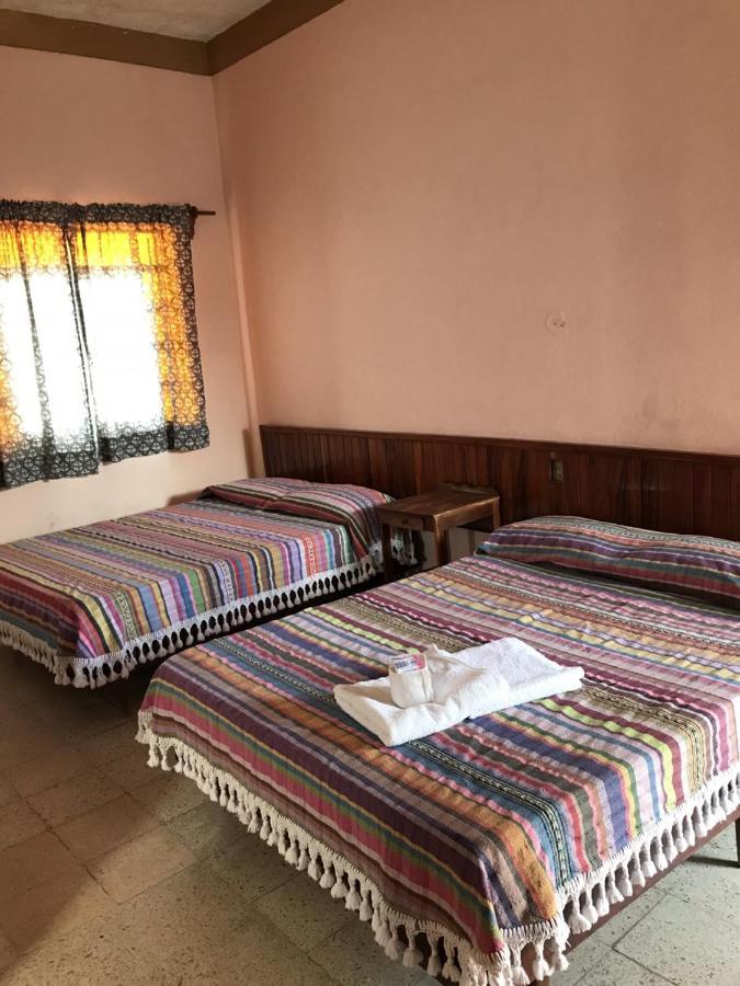 Hotel Izala San Pedro Pochutla Kültér fotó