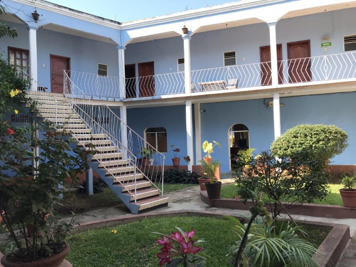 Hotel Izala San Pedro Pochutla Kültér fotó